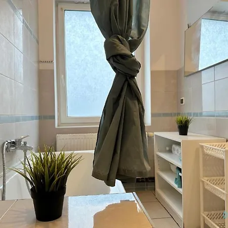 Swan -15 Minutes To Old Town & Seaside Homestay *